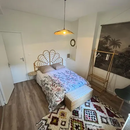 Cosy Center Av Des Etats-unis Apartamento *