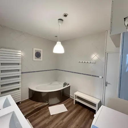 Apartment Cosy Center Av Des Etats-unis