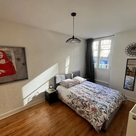 Cosy Center Av Des Etats-unis *